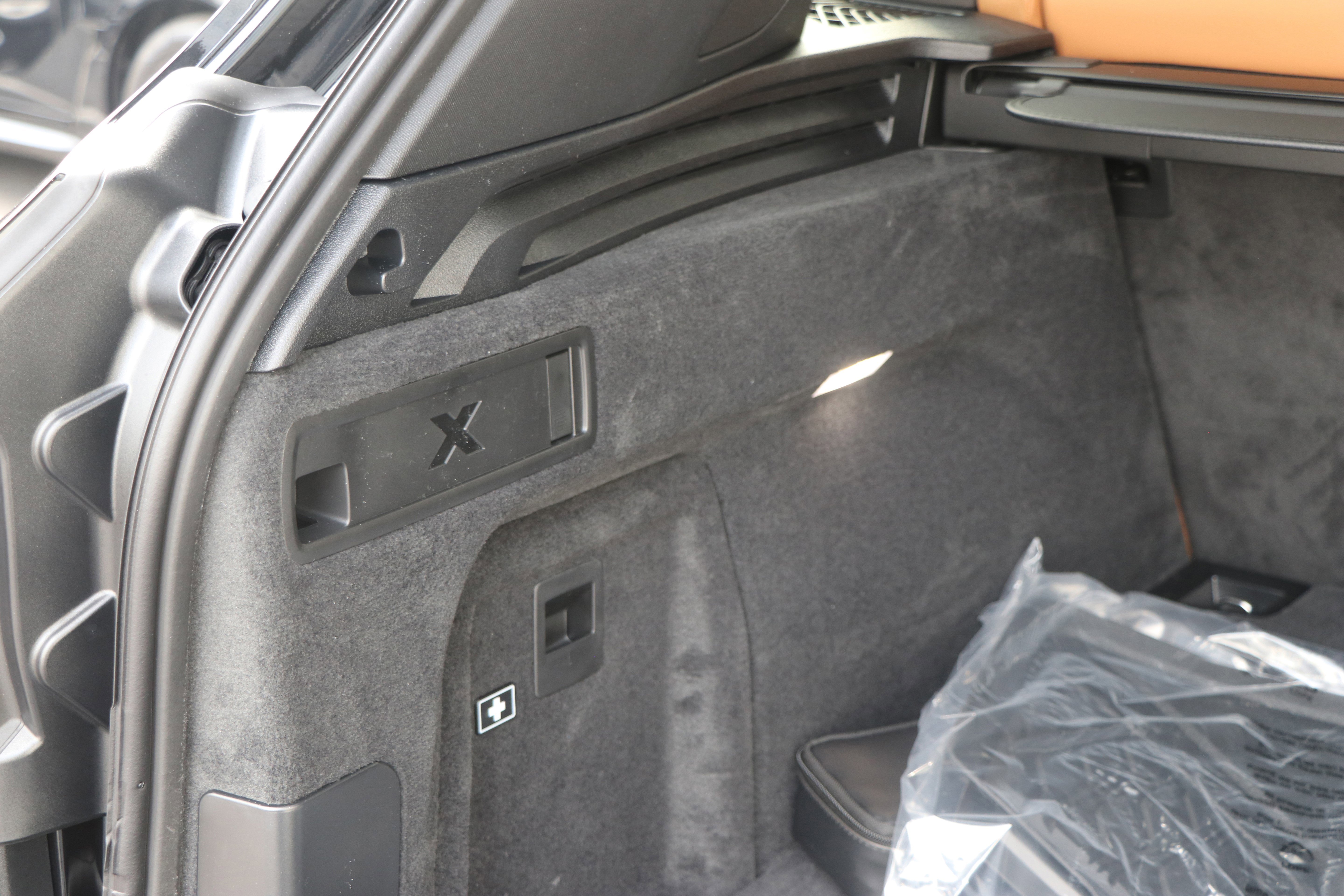 Certified 2026 BMW X5 sDrive40i w/ Climate Comfort Package image 39