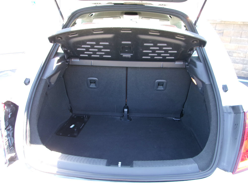 Used 2015 Volkswagen Beetle 1.8T Classic FWD image 12