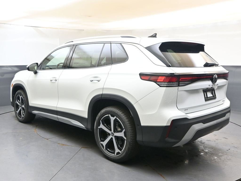 New 2026 Volkswagen Tiguan SE AWD/4WD image 3