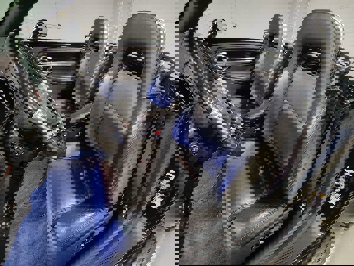 Used 2004 Chevrolet SSR w/ Preferred Equipment Group image 24