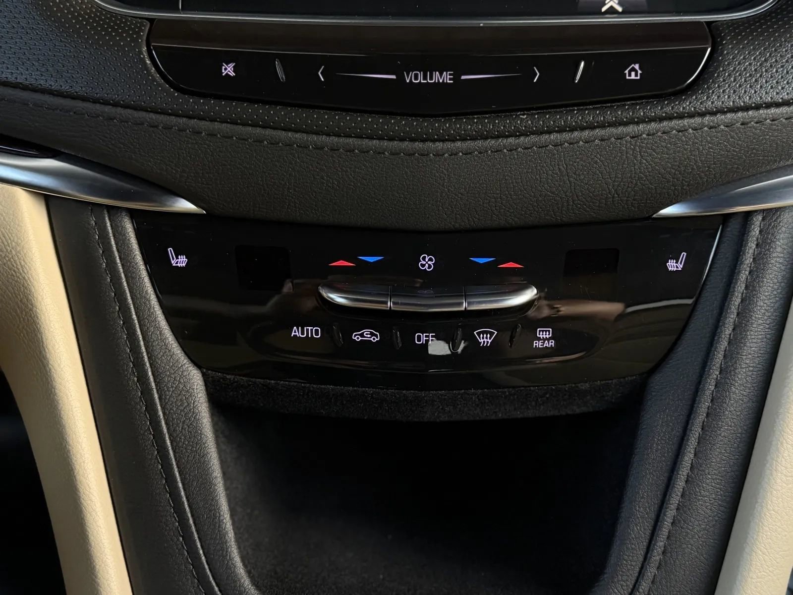 Used 2019 Cadillac XT5 Luxury AWD/4WD image 34