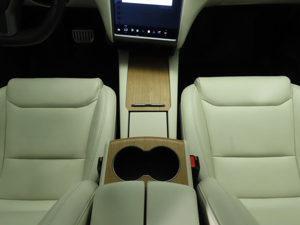Used 2021 Tesla Model X Performance image 16