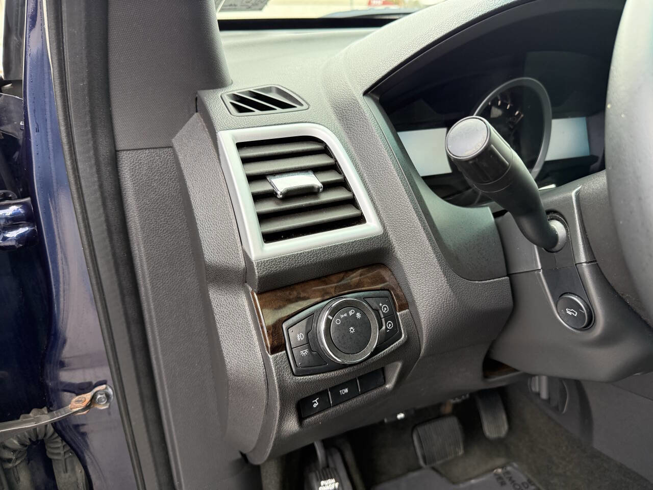 Used 2011 Ford Explorer Limited w/ 301A Rapid Spec Order Code image 12