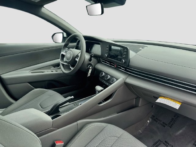 New 2026 Hyundai Elantra SE FWD image 26