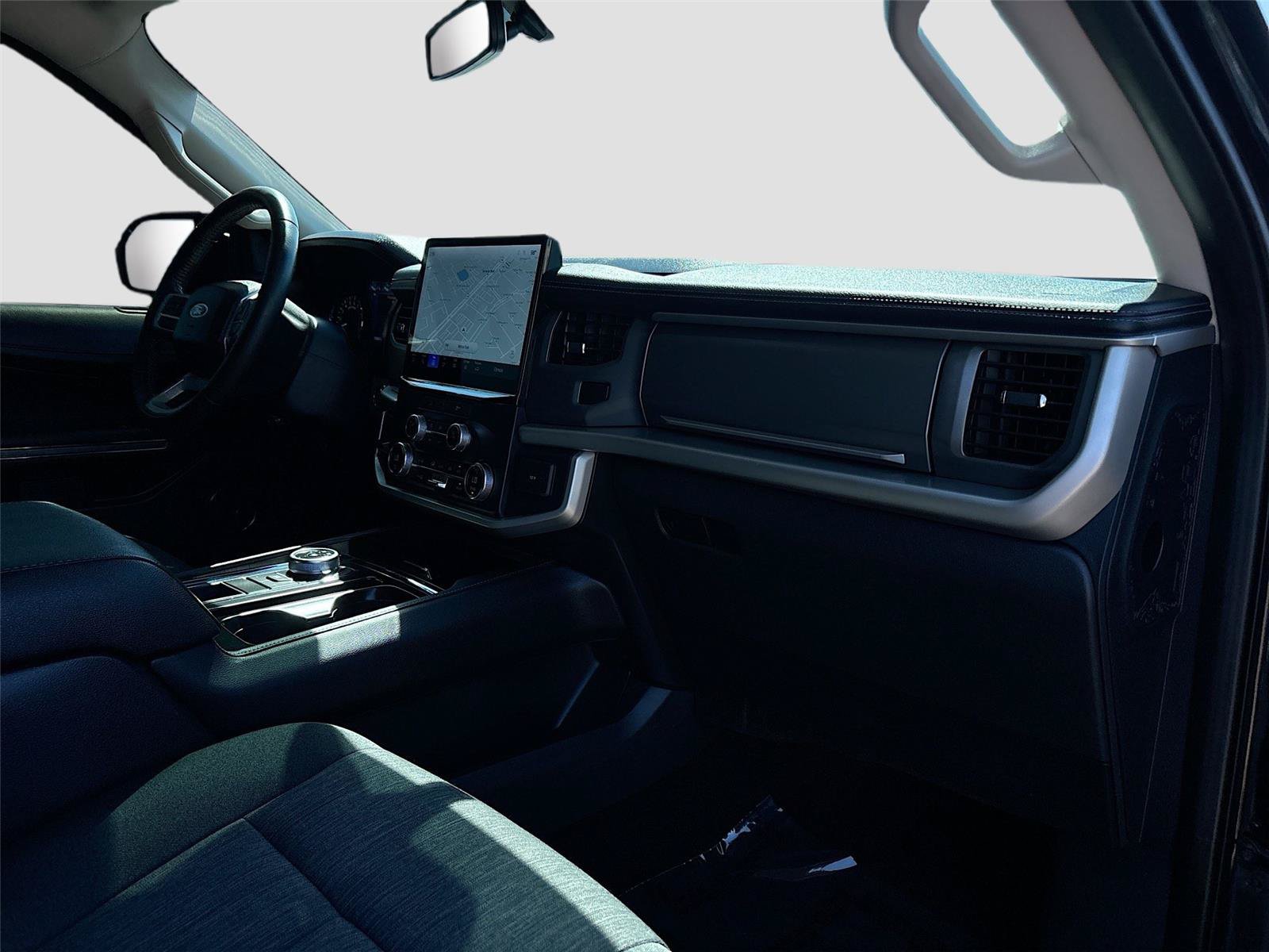 Used 2022 Ford Expedition XLT RWD image 30