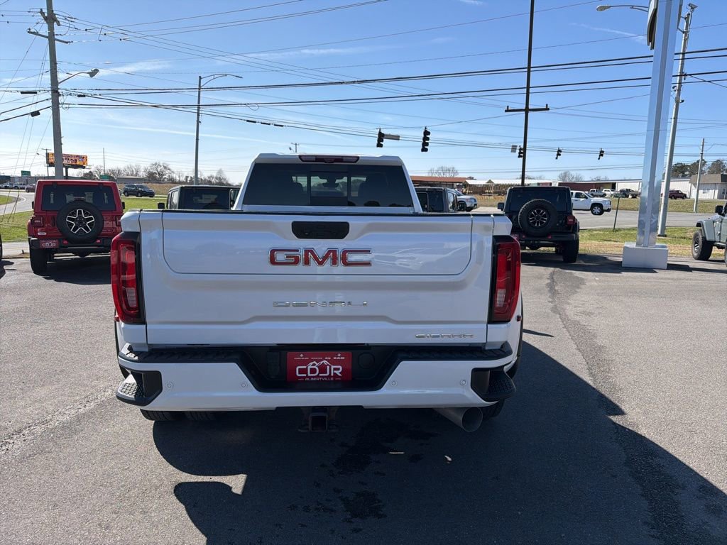 Used 2023 GMC Sierra 3500 Denali w/ Denali Ultimate Package AWD/4WD image 8