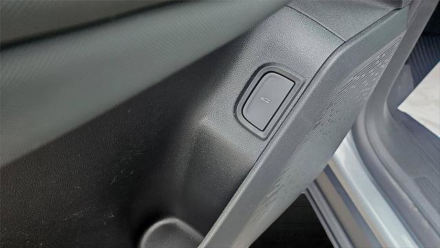 New 2026 GMC Terrain AT4 w/ LPO, Floor Liner Package AWD/4WD image 33