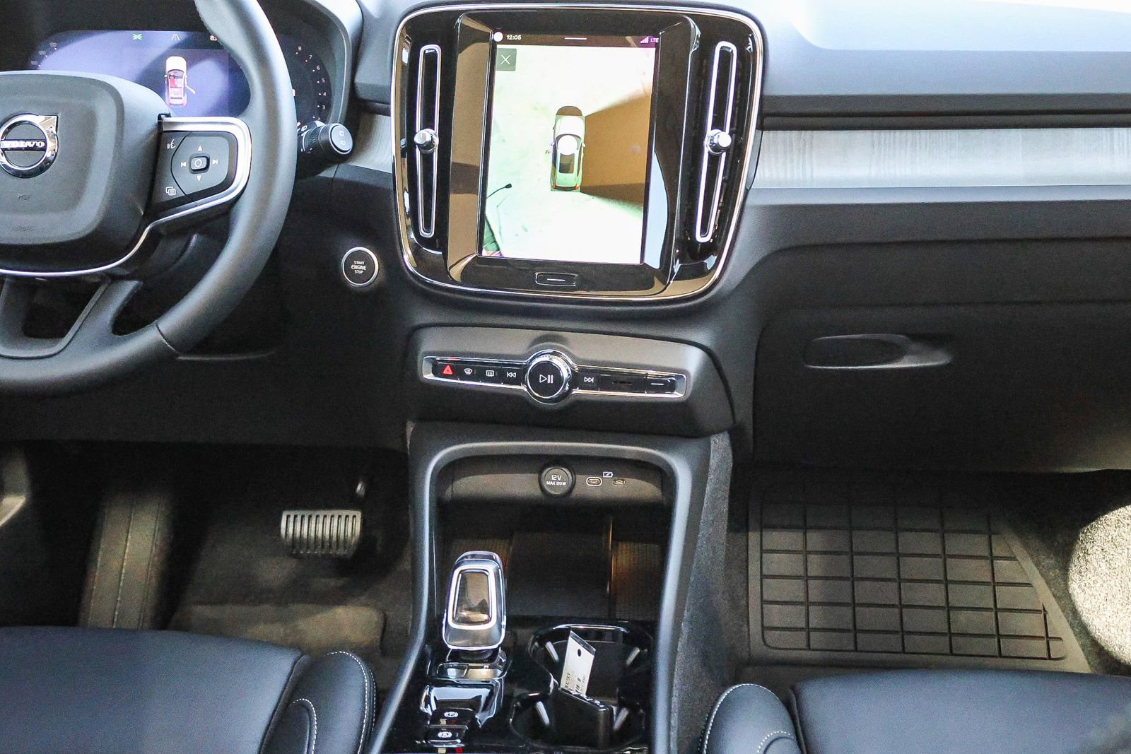 New 2026 Volvo XC40 B5 Ultra w/ Climate Package image 22