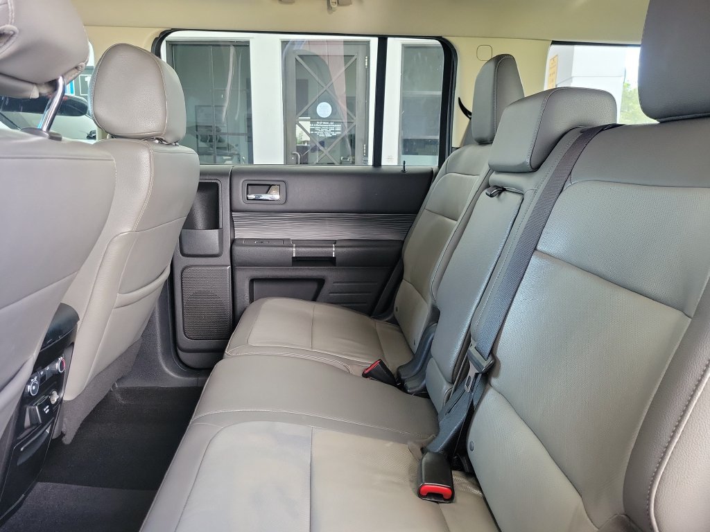 Used 2019 Ford Flex Limited w/ Equipment Group 301A FWD image 14