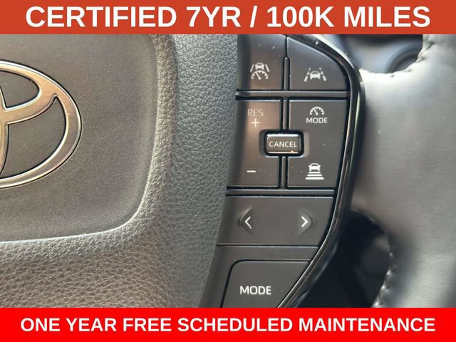 Used 2024 Toyota Prius XLE FWD image 25