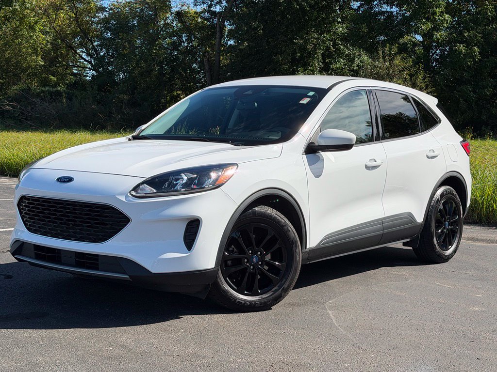 Certified 2021 Ford Escape SE FWD image 2