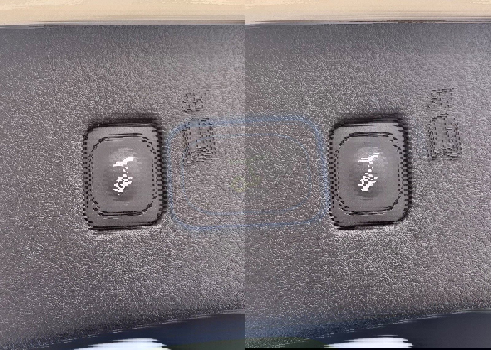 Certified 2024 Ford Edge SEL w/ Convenience Package image 9