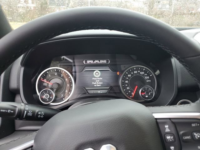 New 2026 RAM 1500 4x4 Crew Cab image 7