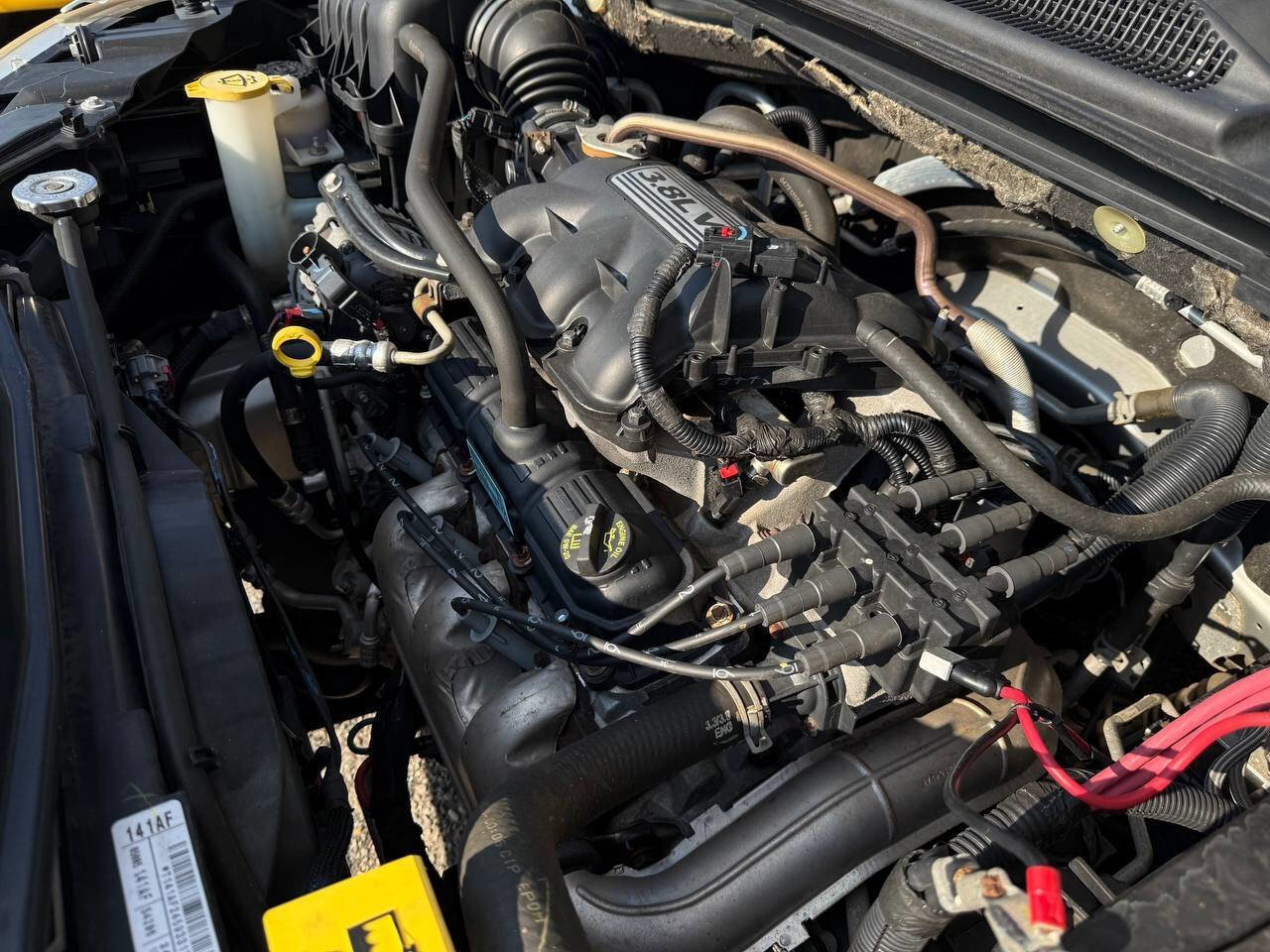 Used 2010 Chrysler Town & Country Touring image 29