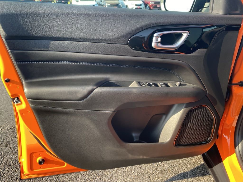 New 2026 Jeep Compass Altitude image 9