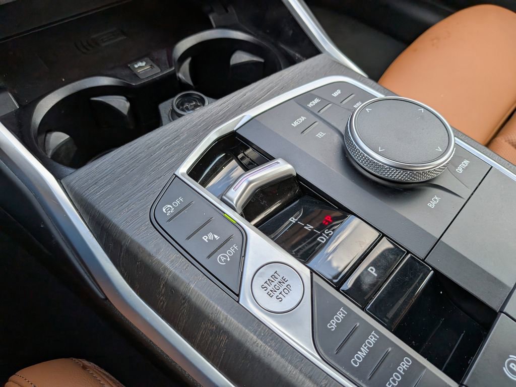 Used 2024 BMW 330i Sedan w/ Premium Package image 24