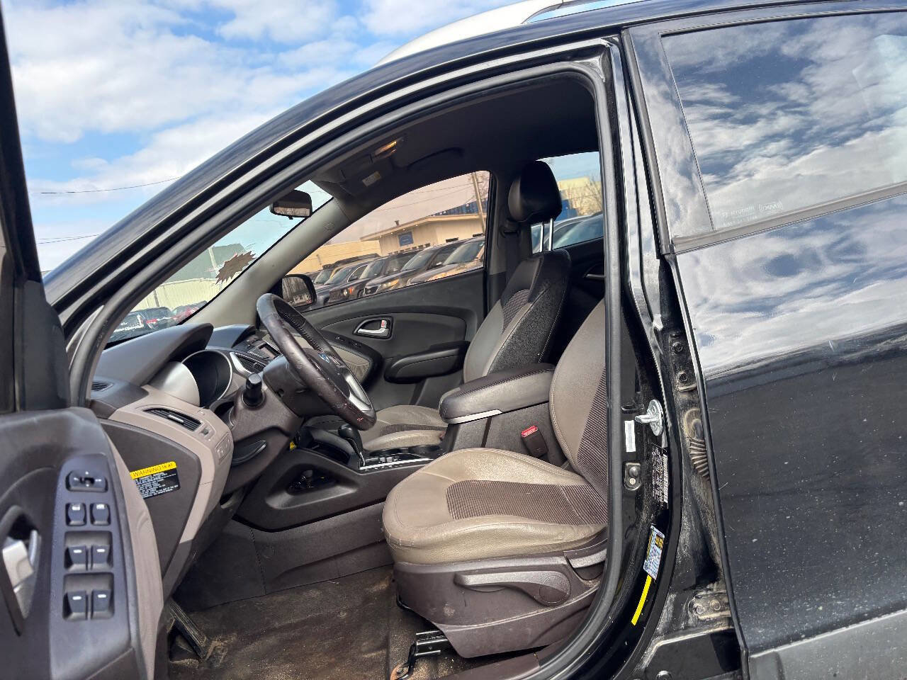 Used 2012 Hyundai Tucson GLS image 10