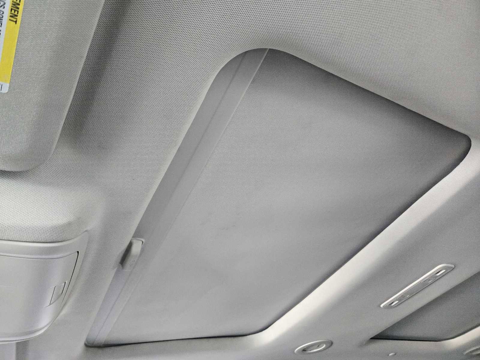 Used 2021 GMC Acadia Denali w/ Denali Technology Package image 25