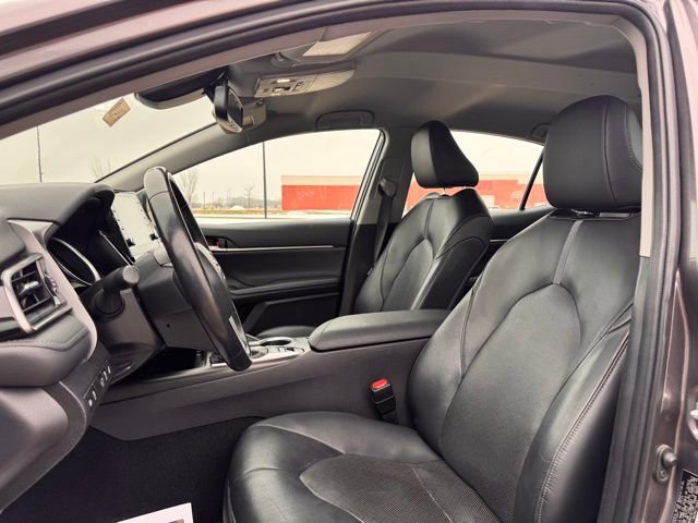 Used 2024 Toyota Camry XLE w/ Cold Weather Package image 6