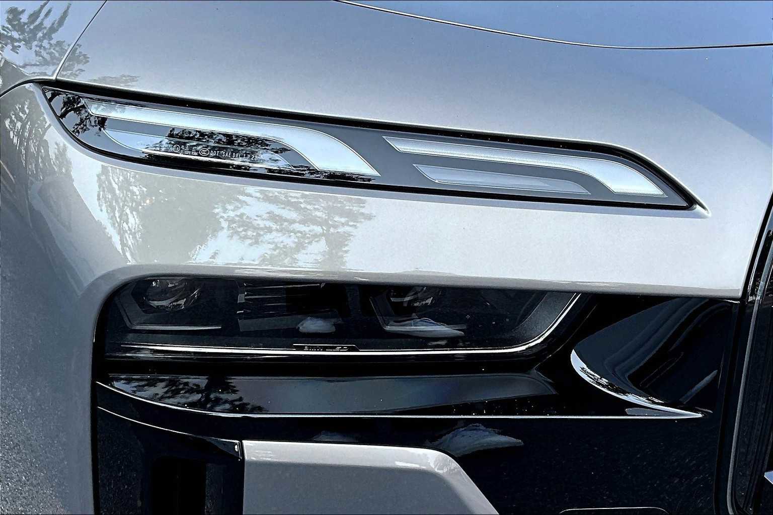 New 2025 BMW i7 eDrive50 w/ M Sport Package image 13