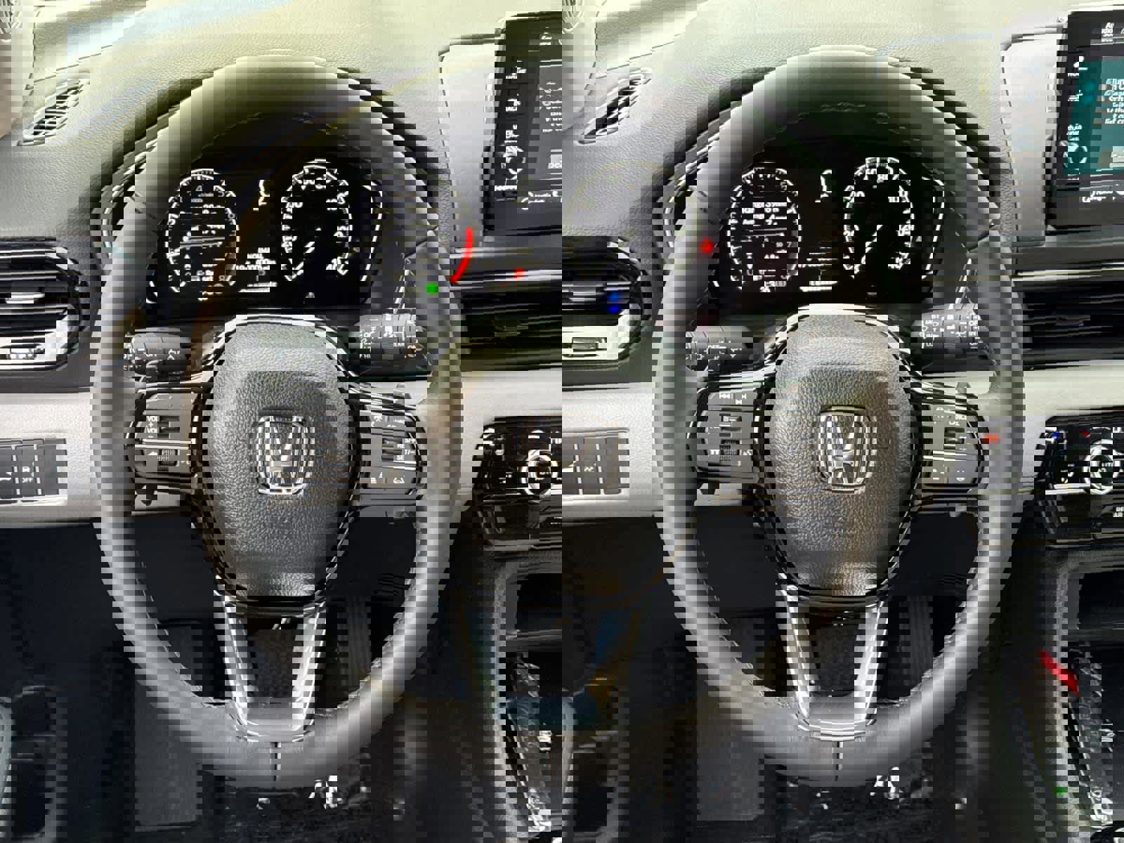 New 2025 Honda Pilot Touring image 18