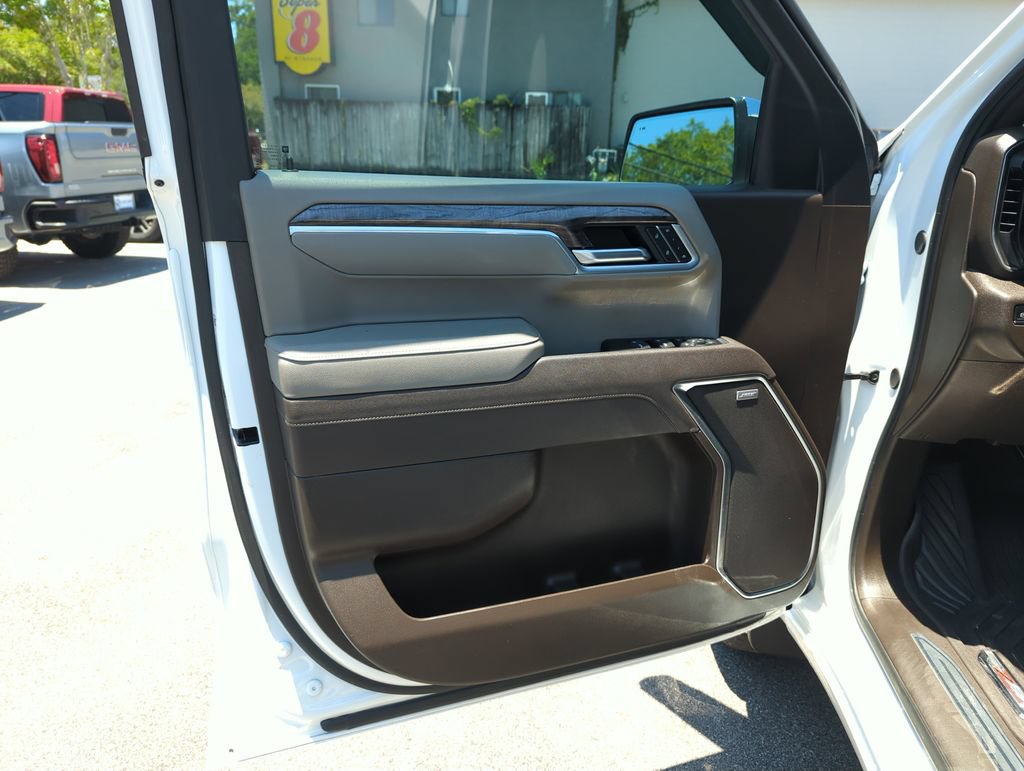 Used 2025 Chevrolet Silverado 1500 LTZ w/ LTZ Premium Texas Edition AWD/4WD image 17