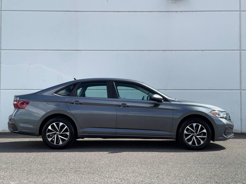 Used 2022 Volkswagen Jetta S image 8