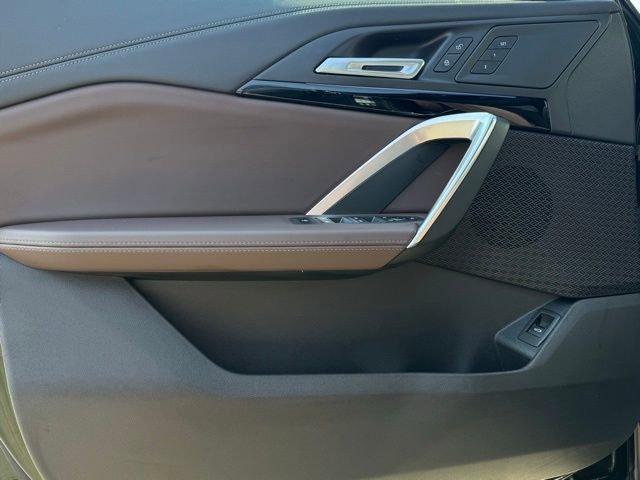 Used 2024 BMW X1 xDrive28i w/ Technology Package image 19