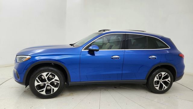 Used 2025 Mercedes-Benz GLC 350e 4MATIC image 3
