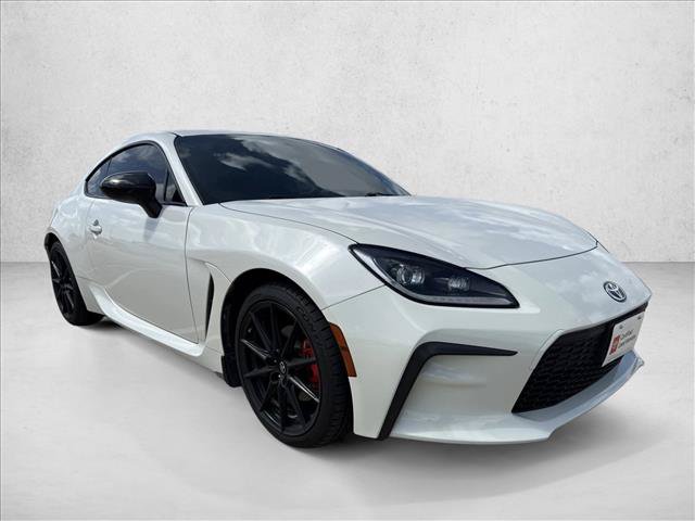 Used 2024 Toyota GR86 Premium RWD image 3