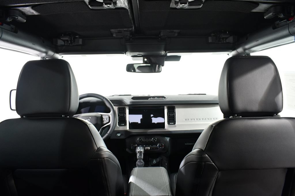 New 2026 Ford Bronco Outer Banks AWD/4WD image 17