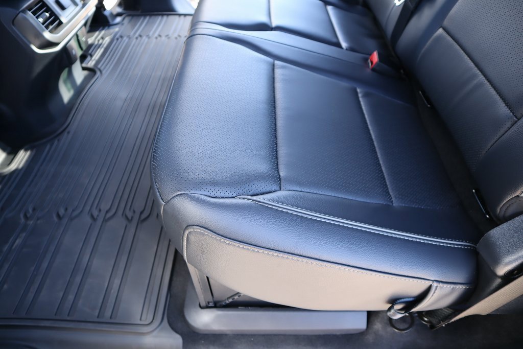 New 2025 Ford F150 Lariat w/ Equipment Group 501A Mid image 14