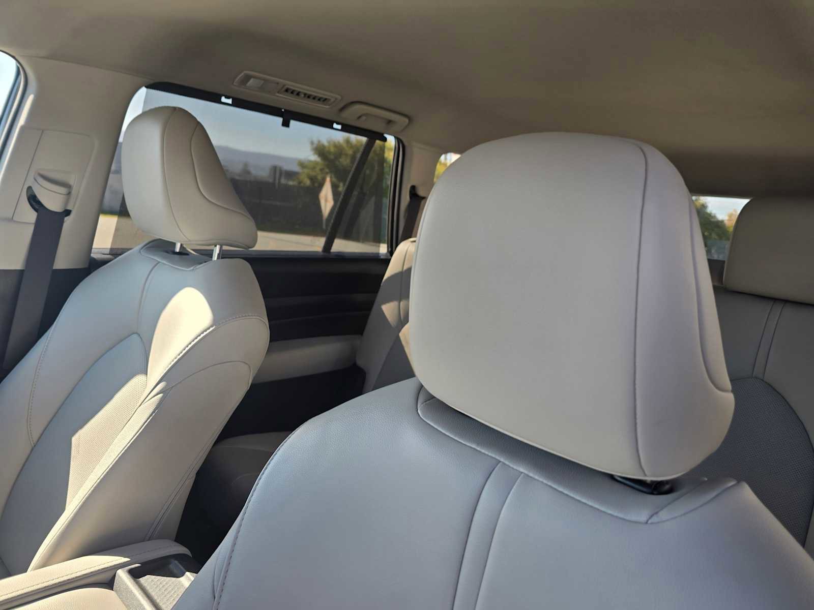 Used 2024 Toyota Grand Highlander XLE image 25