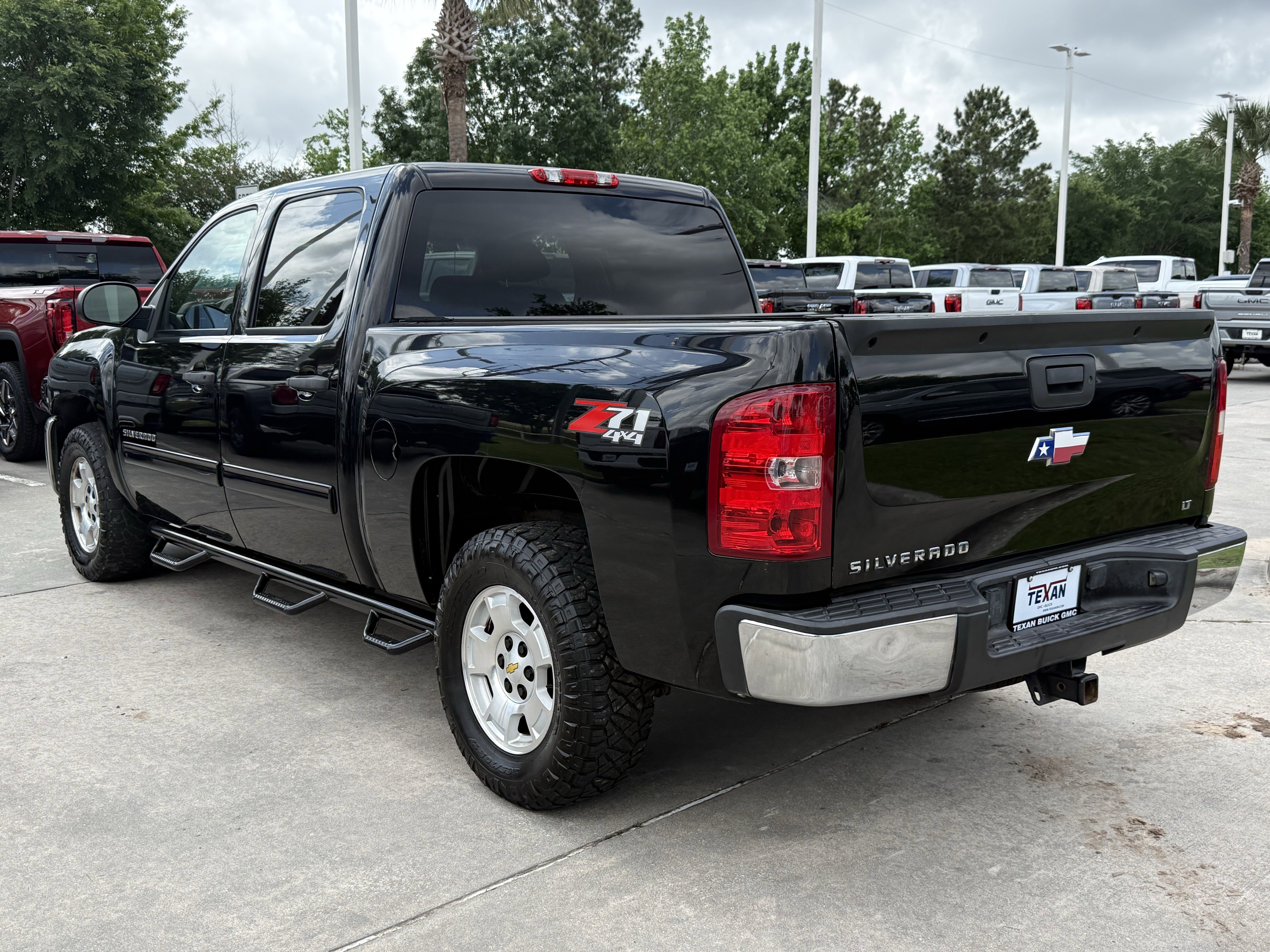 Used 2013 Chevrolet Silverado 1500 LT w/ All-Star Edition AWD/4WD image 7