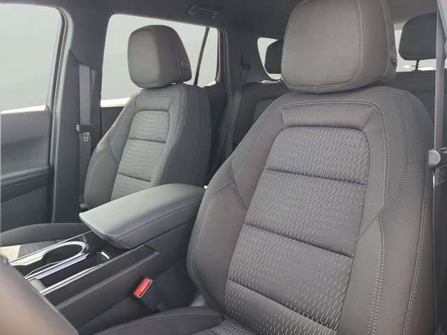 New 2026 Chevrolet Equinox LT w/ Midnight Edition FWD image 16