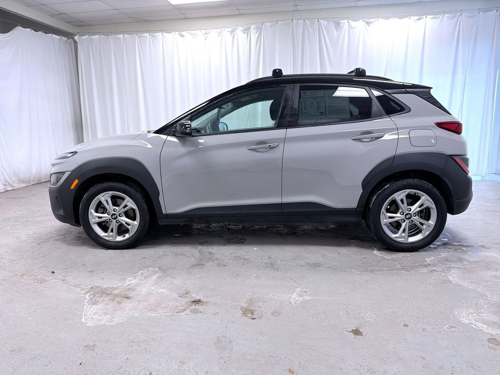 Used 2023 Hyundai Kona SEL image 2
