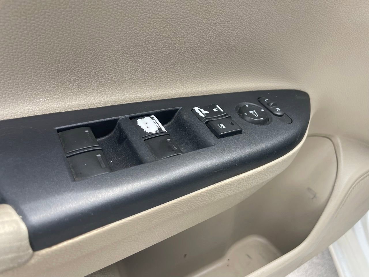 Used 2017 Honda Accord LX image 6