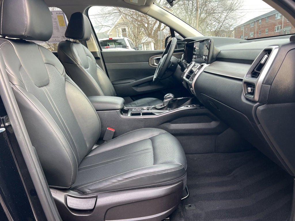 Certified 2021 Kia Sorento EX image 24