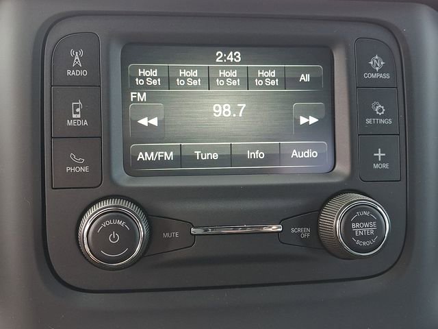 Used 2024 RAM 2500 Tradesman w/ Chrome Appearance Group image 15