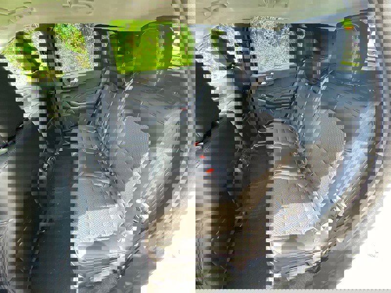 New 2025 Ford Escape PHEV image 24