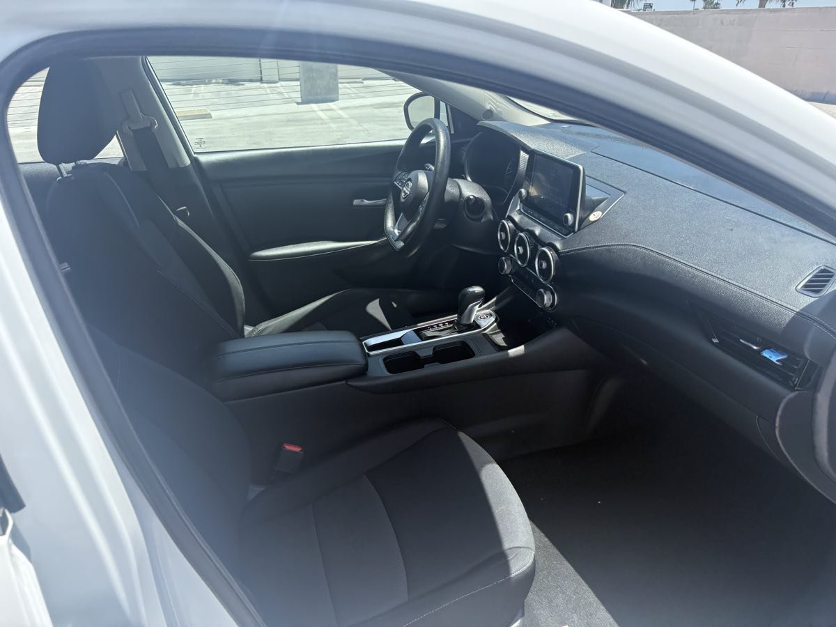 Used 2024 Nissan Sentra SV FWD image 14