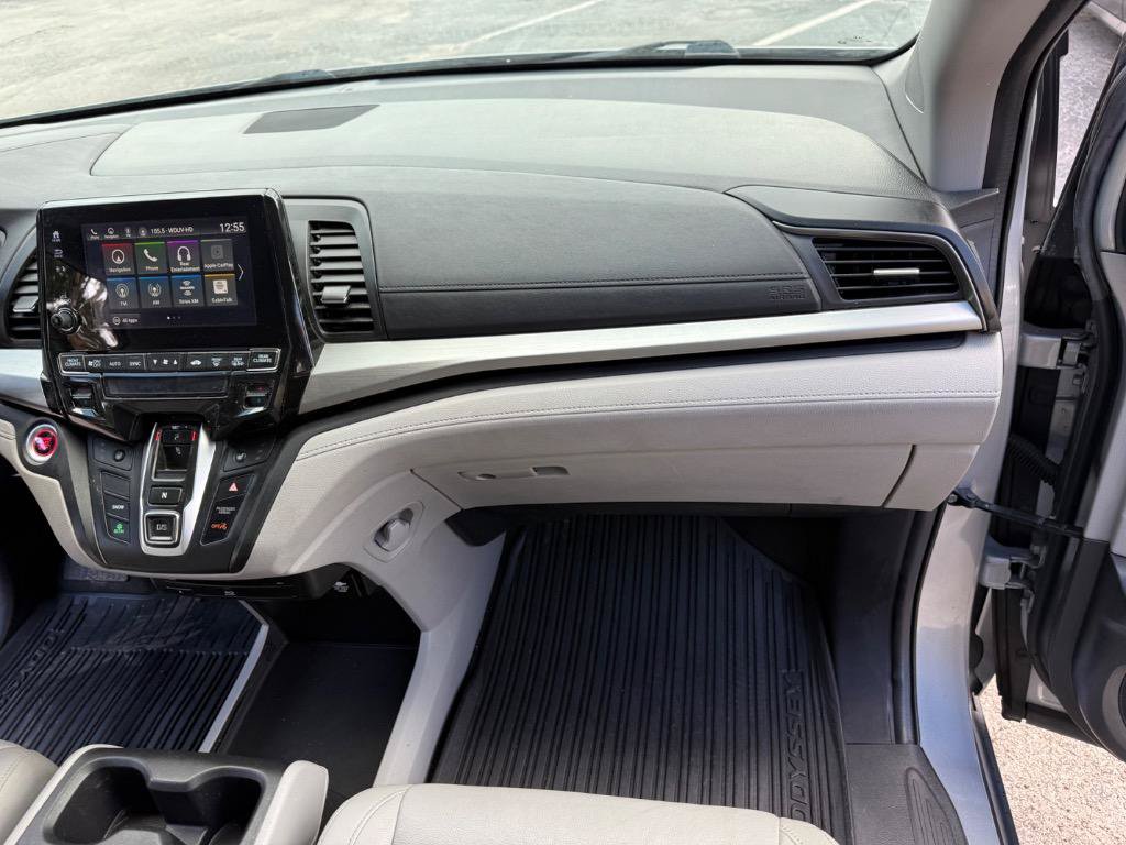 Used 2018 Honda Odyssey EX-L image 47
