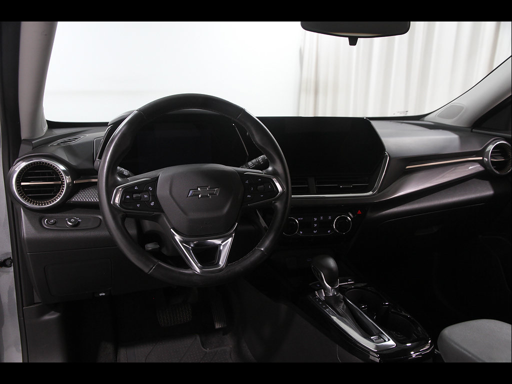 Certified 2024 Chevrolet Trax ACTIV w/ Driver Confidence Package FWD image 6