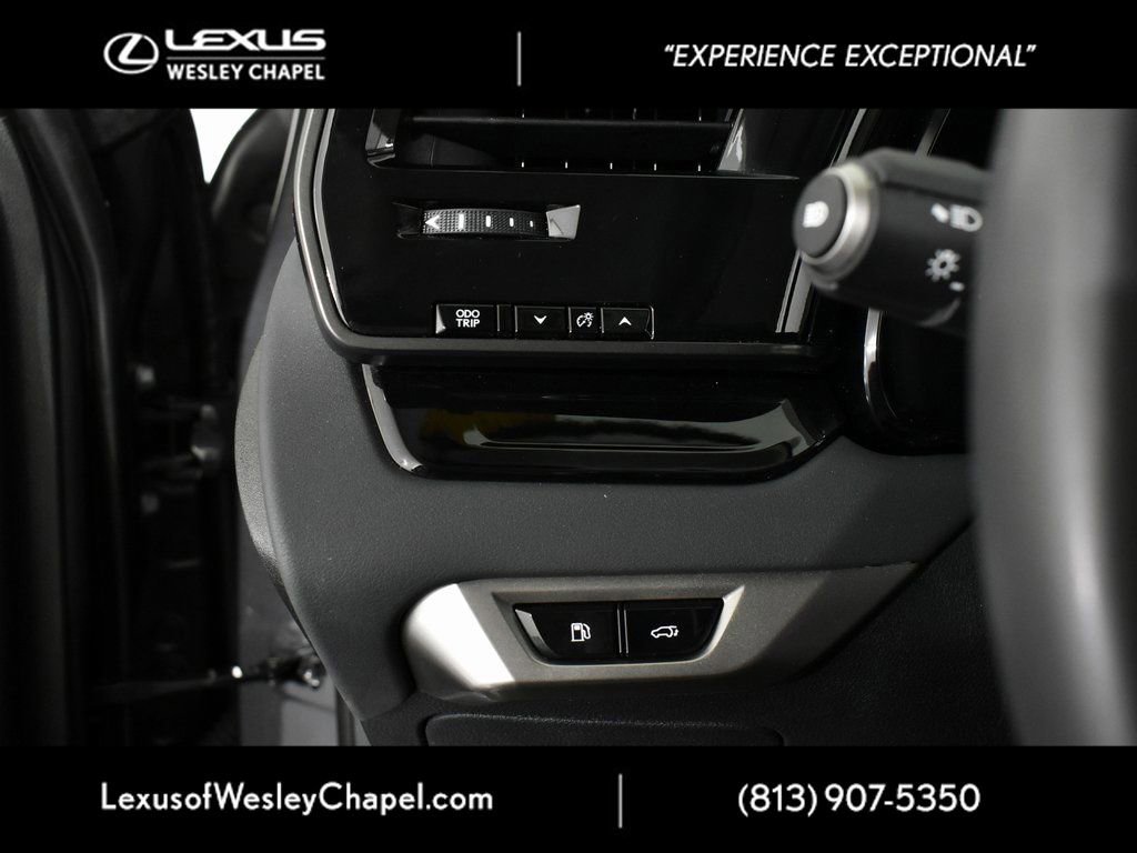 Used 2024 Lexus RX 350 FWD w/ Technology Package image 36