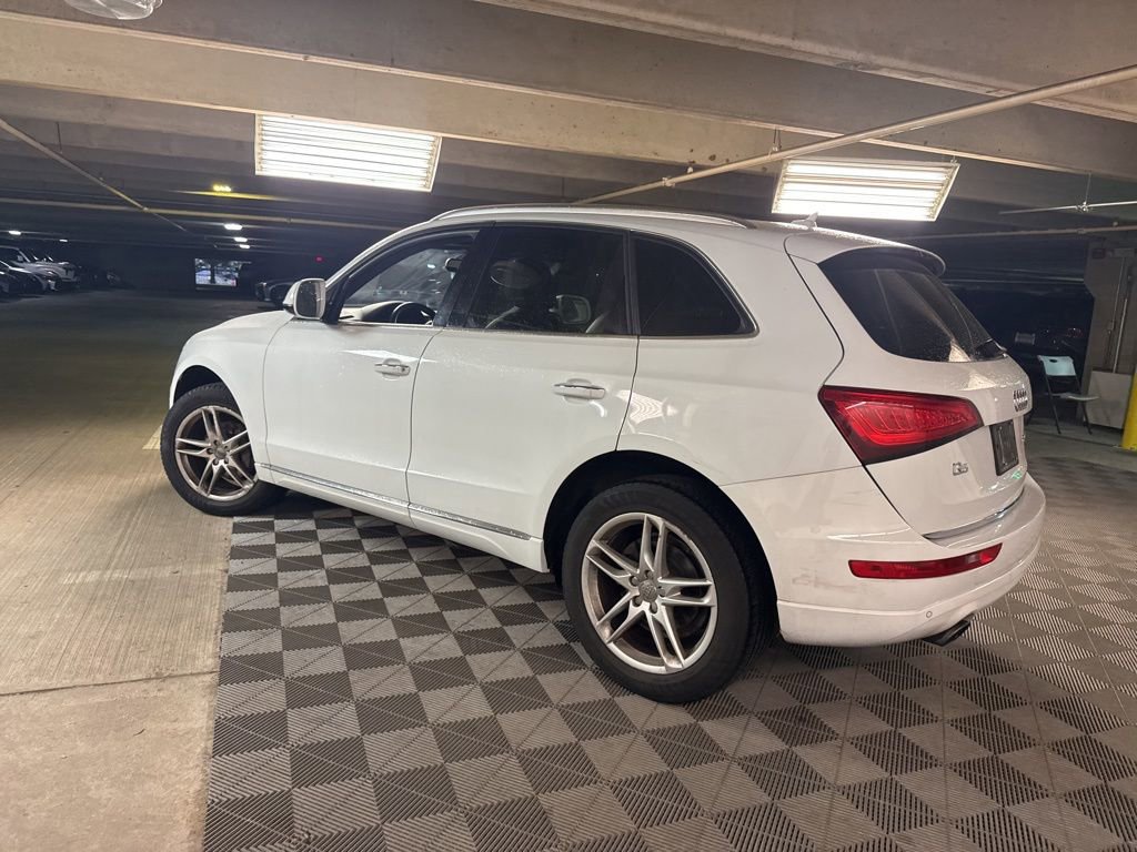 Used 2016 Audi Q5 2.0T Premium Plus w/ Technology Package image 5