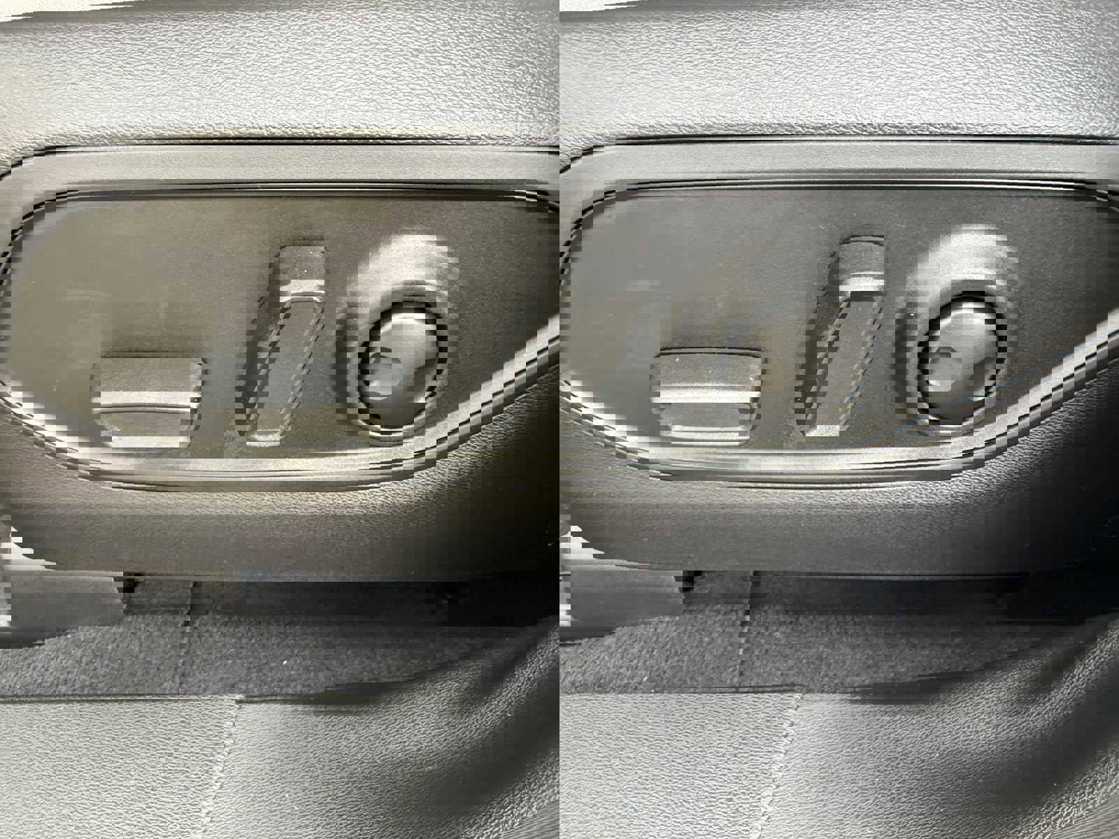 New 2026 Jeep Cherokee Limited image 9