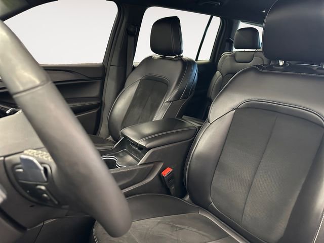 Used 2024 Jeep Grand Cherokee L Laredo AWD/4WD image 9