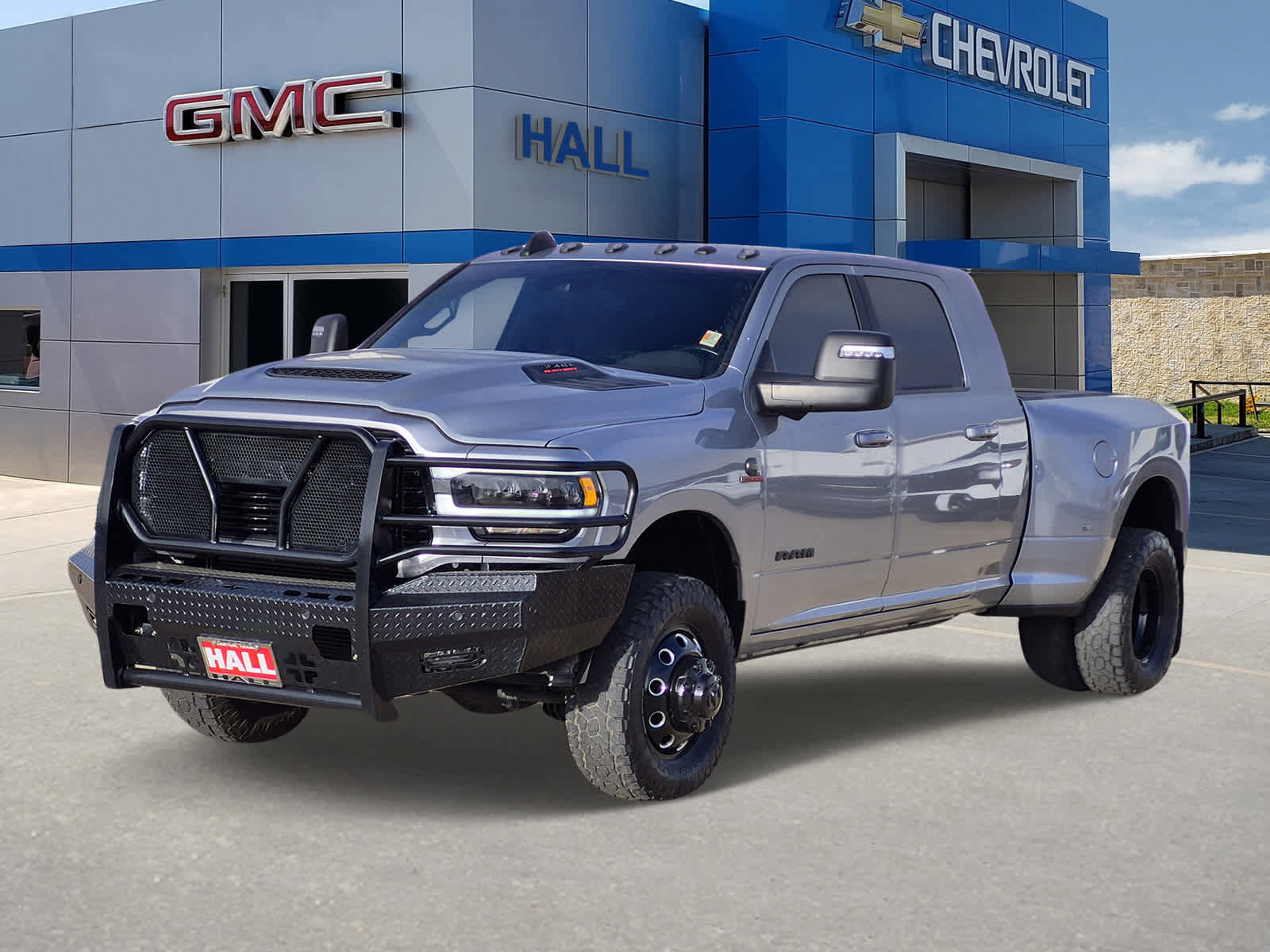 Used 2024 RAM 3500 Laramie w/ Night Edition image 3