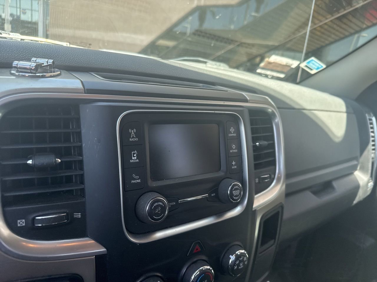 Used 2014 RAM 1500 Classic SLT RWD image 3
