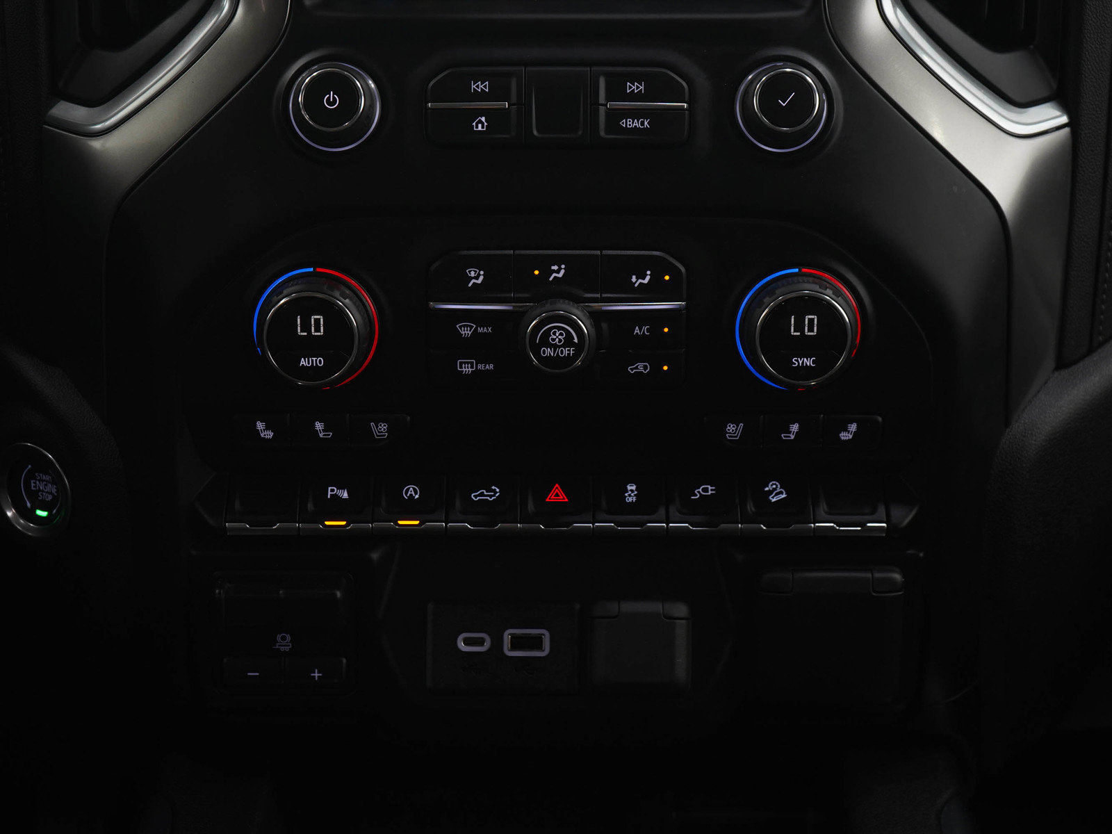 Used 2019 Chevrolet Silverado 1500 LTZ AWD/4WD image 19